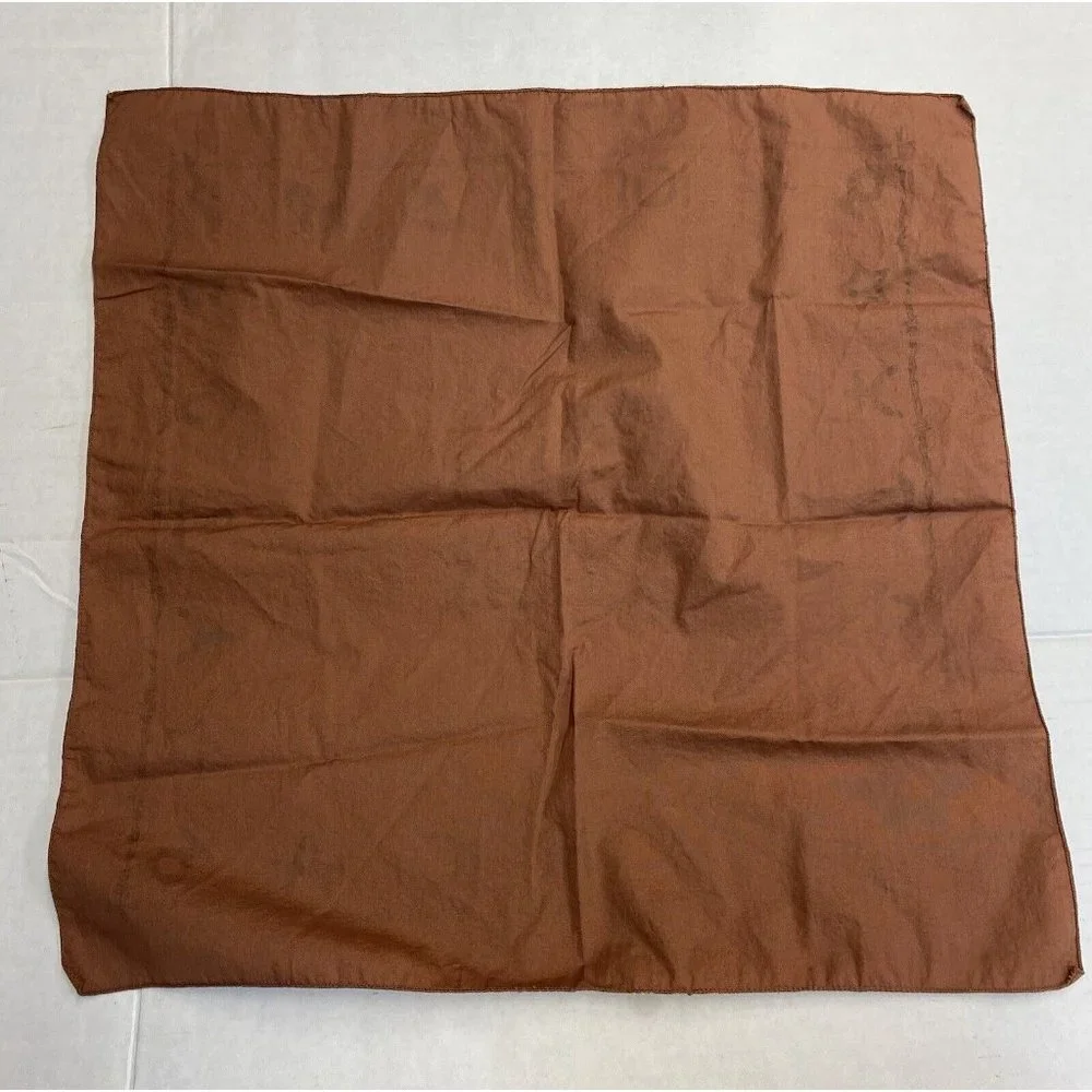 Cowboy Living Brown Bandana Western Brands Barbed Wire 20” Square